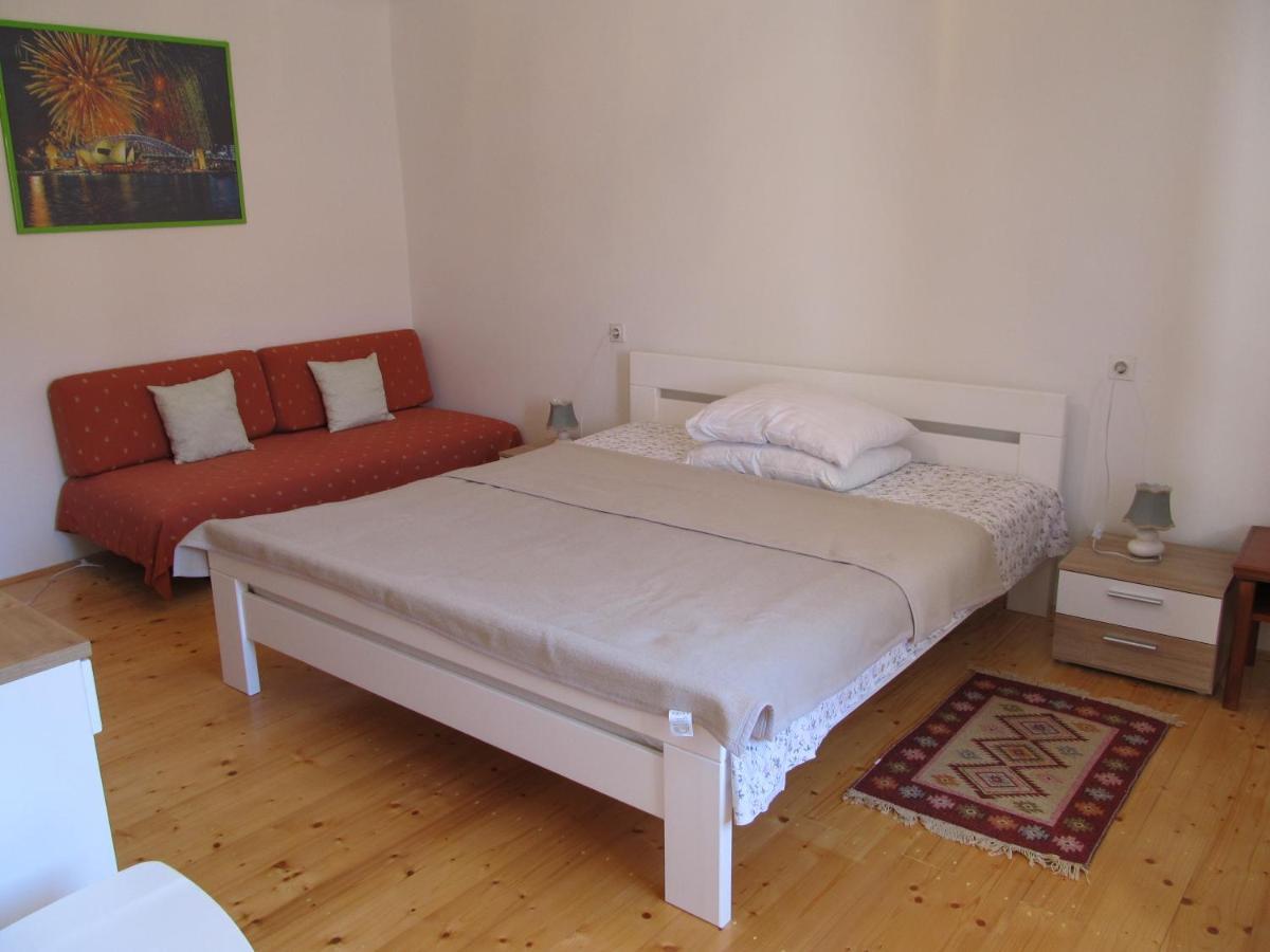 Apartments Anita Veli Lošinj Екстериор снимка